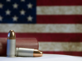Portare le armi è un diritto Bullets USA flag