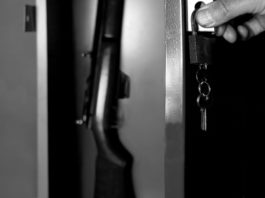 Diciannovenne si costituisce dopo furto di armi