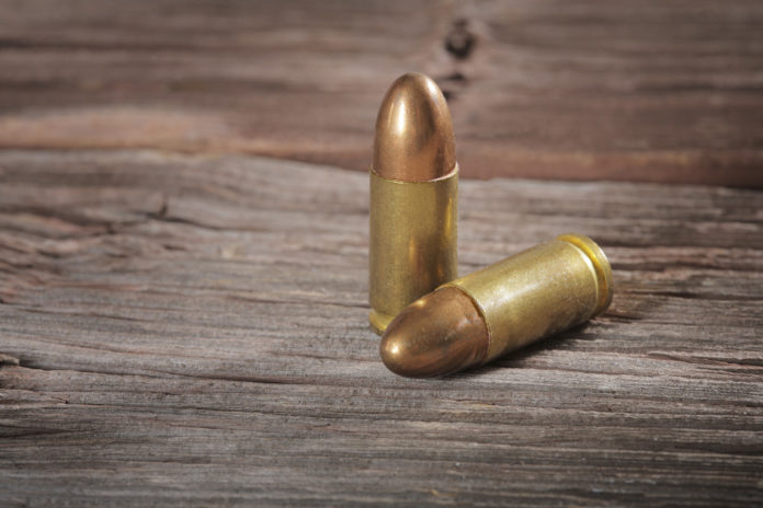Diciassette anni e la pistola alla cintola