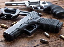 Il Corriere della Sera su “Il boom delle armi in Italia”