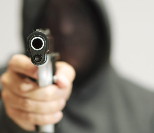 Il mondo delle armi in Italia stasera su Sky