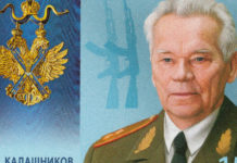 Inaugurata statua a Kalashnikov nel centro di Mosca Kalashnikov