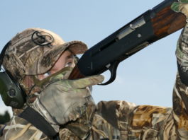 Sauer SL5, rapida bellezza (gallery) A ridosso della stagione venatoria Sauer ha lanciato il nuovo SL5, fucile semiautomatico da caccia a sistema di ricarica inerziale.