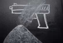 Il Movimento 5 Stelle di nuovo contro il mondo delle armi No weapons