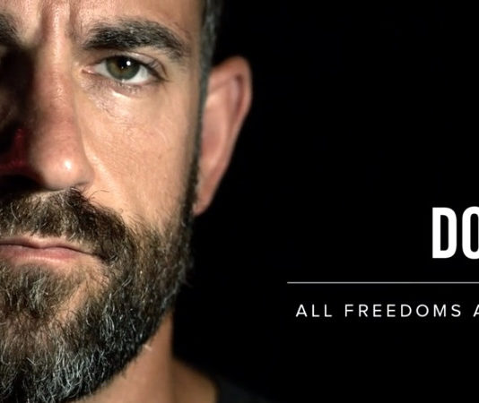 “Tutte le libertà sono connesse”, il nuovo messaggio dell’Nra