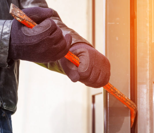 Galatone (LE): i ladri rubano solo i due fucili da caccia