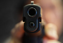 Spara ai ladri, un morto