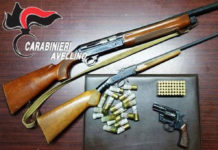 Tiene l’arma nel frigorifero in disuso: denunciato per omessa custodia