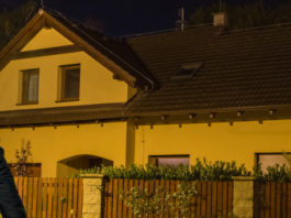 Sparò al ladro: rischia 5 anni e 324.000 euro di risarcimento Burglar