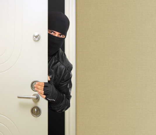 Cacciatore ritrova fuciliera rubata