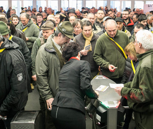 A grandi passi verso Hit Show Hit Show