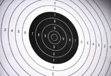 Si spara con pistole e revolver ex ordinanza