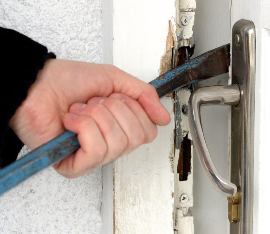 Colpo a Castrignano del Capo, rubata un’altra arma furto