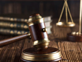 Sparò a ladro, condannato a reclusione e risarcimento Giustizia bilancia