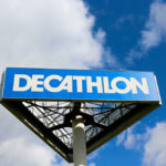 Lav contro Decathlon in dodici città