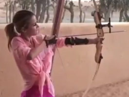 Armi, Diletta Leotta ci riprova Diletta Leotta arco Emirati Arabi