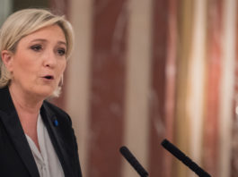 “Presunzione assoluta di legittima difesa per gli agenti in servizio”