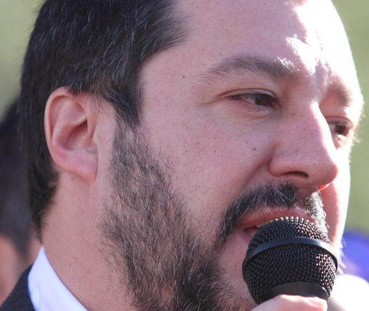 Salvini: “Difendere i propri cari e la propria famiglia è un diritto”