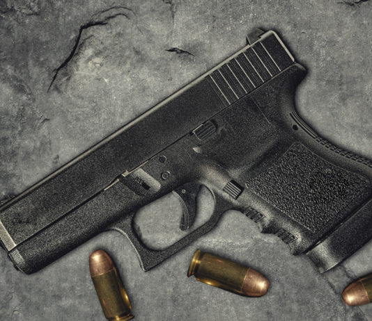 Parte colpo contro il soffitto, si scopre mancata denuncia di trasferimento arma