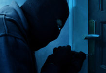 Più di un italiano su due sparerebbe a un estraneo in casa Rapporto Eurispes 2018