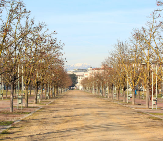 Tenta di rubare l’arma ai lagunari, arrestato nigeriano a Vicenza Deve rispondere di resistenza, minacce e lesioni a pubblico ufficiale e tentata rapina il trentottenne nigeriano che ha tentato di rubare l'arma ai lagunari nell'area di Campo Marzo, a Vicenza.