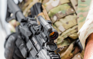 Aimpoint si è aggiudicata il contratto che prevede la fornitura dei red dot MPS3 e CompM5 alle forze armate svedesi: i dettagli e l'importo della commessa su armimagazine.it.