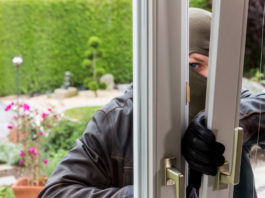 Padova, rubata collezione di armi