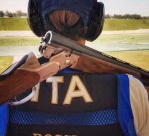 Jessica Rossi, Massimo Fabbrizzi e Giovanni Pellielo testeranno il nuovo prototipo Beretta, un sovrapposto dedicato al trap.