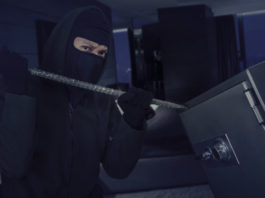 Sull’argine del Po ritrovato armadio blindato rubato taglio di po armadio blindato rubato