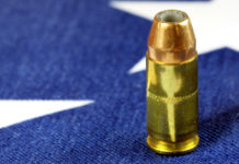 Usa, sparo accidentale a scuola, morta una diciassettenne