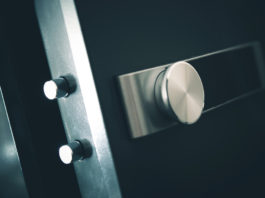 Cassaforte forzata col flessibile, rubata una pistola 7,65 a Montemurlo (PO)