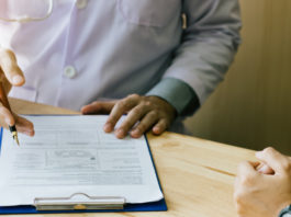 Omicidio di Firenze, tornano le polemiche sulla concessione del porto d’armi Certificato medico