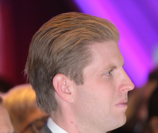 Giovani al poligono, la difesa di Trump jr: “Ecco che cosa mi ha insegnato il tiro”