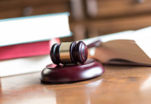 Fu accusato di avere arma da guerra, assolto collezionista dopo 8 anni arma da guerra giuseppe de benedictis assoluzione senza rinvio