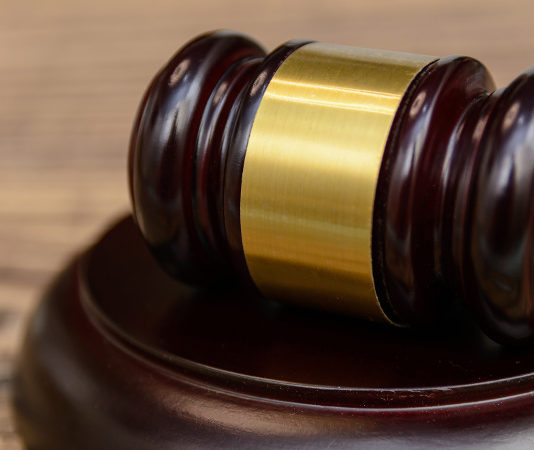 Ricorsi al Tar della Liguria: crescono le controversie per armi e porto d’armi