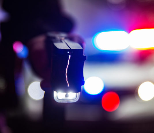 Taser alla polizia in sei città italiane © Mat Hayward