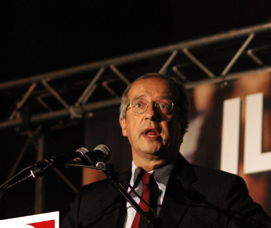 Veltroni, i giovani e le mobilitazioni antiarmi Walter Veltroni