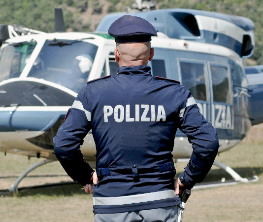 Cambia l’araldica della polizia di Stato: niente più legami con i militari Araldica polizia di Stato