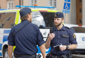 Il governo svedese sta valutando di aumentare le pene per il contrabbando di armi nel Paese e per i reati commessi con le armi da fuoco.