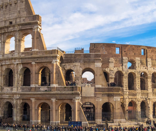 Il Corriere della Sera: “una Capitale piena di armi” Roma