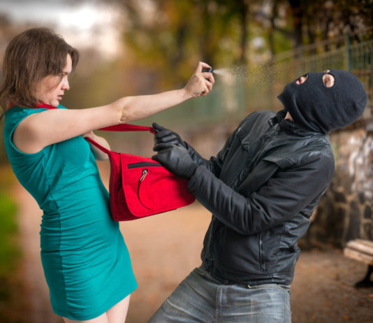 A Sesto San Giovanni (MI) il Pepper spray workshop pepper spray workshop