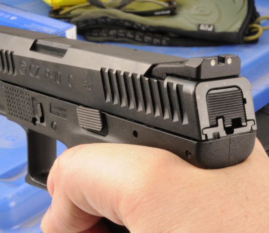 Armi Magazine giugno 2018 è in edicola (con un regalo!) Armi Magazine giugno 2018 bis