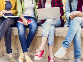 Gli studenti al Polo di mantenimento delle armi leggere Gli studenti al Polo di mantenimento delle armi leggere