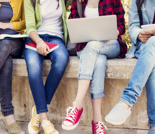 Gli studenti al Polo di mantenimento delle armi leggere Gli studenti al Polo di mantenimento delle armi leggere