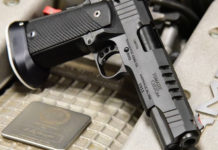 Remington e Travis Tomasie sviluppano una pistola da competizione Tomasie custom