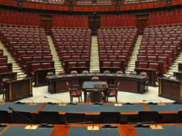 Interrogazione alla Camera sui criteri ostativi al rilascio del porto d’armi Camera dai banchi del governo