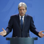 Il tweet di Gentiloni su rifugiati, rom e “pistole per tutti”