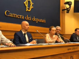 La Meloni sulla riforma della legittima difesa: “Nel dubbio, difenditi” Conferenza stampa Meloni sulla riforma della legittima difesa