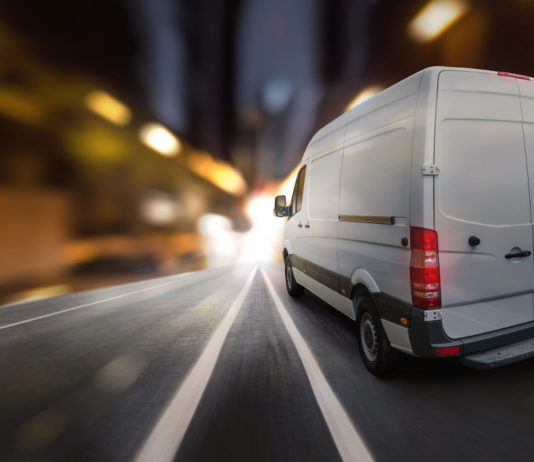 Corriere ruba pacchi con armi: due arresti a Forlì Corriere ruba pacchi con armi due arresti a Forlì