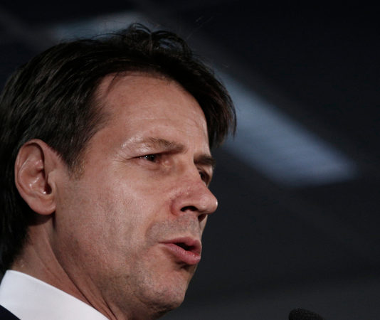 La posizione di Conte sulla riforma della legittima difesa Giuseppe Conte